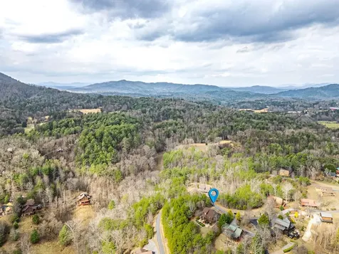 210 Pin Oak Ridge Murphy NC 28906