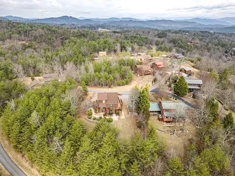 210 Pin Oak Ridge Murphy NC 28906