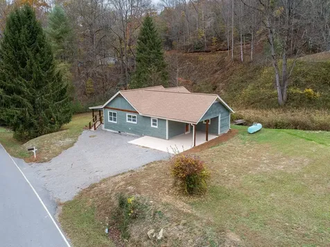 5107 Boiling Springs Road Murphy NC 28906