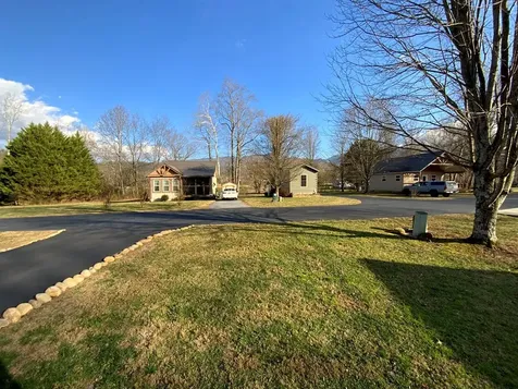 121 Lazy Bear Trail Andrews NC 28901