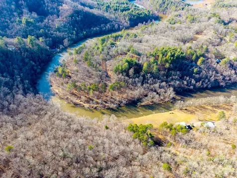 16.08 River Run Way Hayesville NC 28904