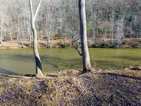 16.08 River Run Way Hayesville NC 28904