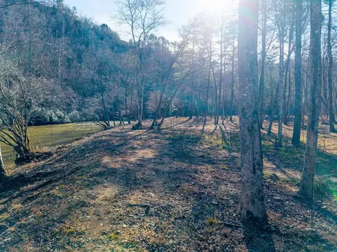 16.08 River Run Way Hayesville NC 28904