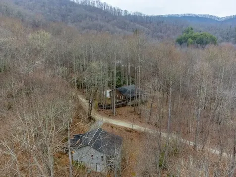 1221 Sam Cove Robbinsville NC 28771