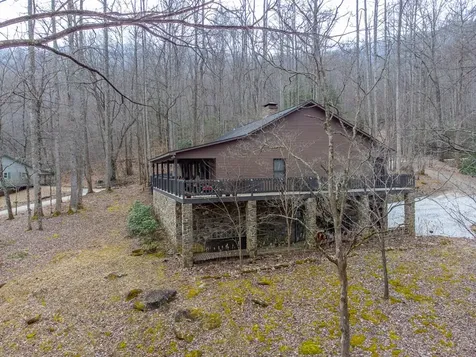 1221 Sam Cove Robbinsville NC 28771