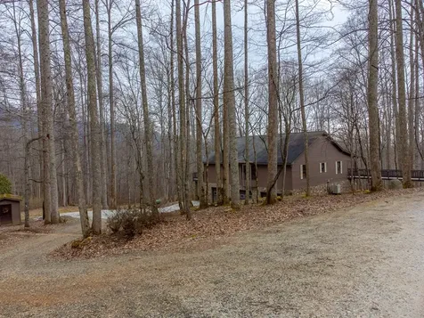 1221 Sam Cove Robbinsville NC 28771