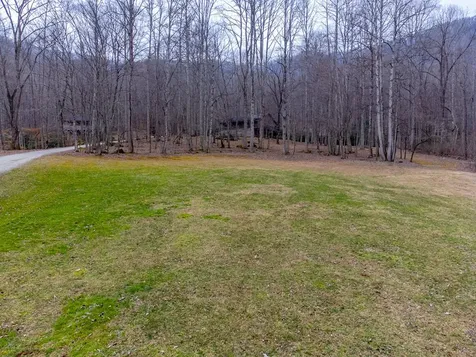 1221 Sam Cove Robbinsville NC 28771