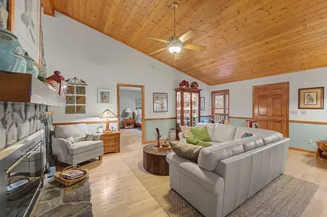 1221 Sam Cove Robbinsville NC 28771