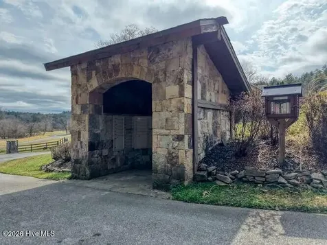 99 Old Possum Way Murphy NC 28906