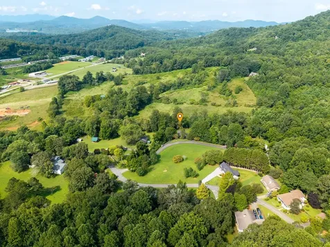 55 Chatuge Hills Drive Hayesville NC 28904