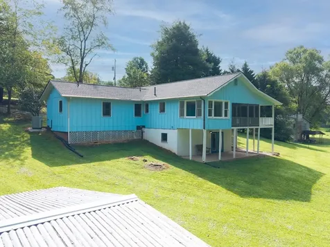 55 Chatuge Hills Drive Hayesville NC 28904