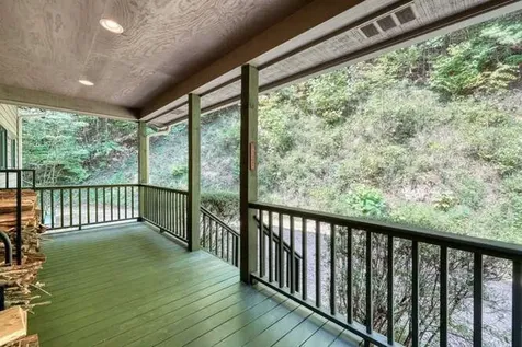 296 Caddis Trail Hayesville NC 28904