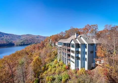 1 Cheoah Trail Robbinsville NC 28771