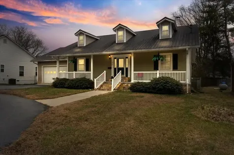 916 Valley River Avenue Murphy NC 28906