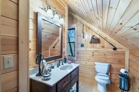488 Smith Road Brasstown NC 28902