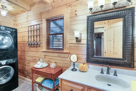 488 Smith Road Brasstown NC 28902