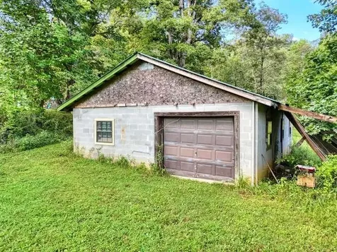 147 Sawyer Cove Road Hayesville NC 28904