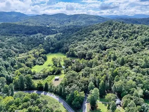 147 Sawyer Cove Road Hayesville NC 28904