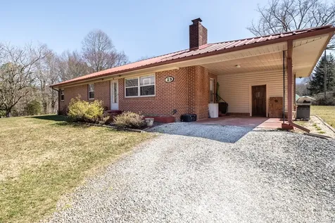 29/33/49 Breedlove Drive Andrews NC 28901