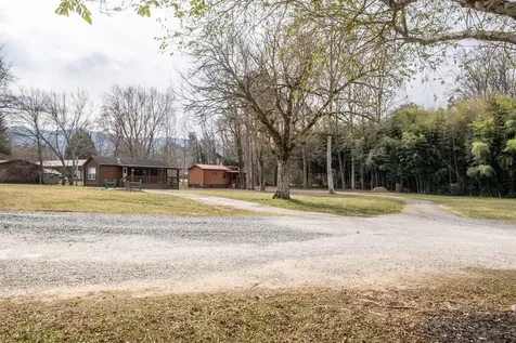 29/33/49 Breedlove Drive Andrews NC 28901