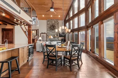 1530 Mason Way Brasstown NC 28902