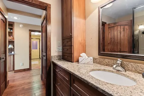 1530 Mason Way Brasstown NC 28902