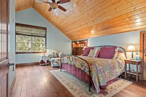 1530 Mason Way Brasstown NC 28902