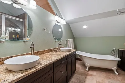 1530 Mason Way Brasstown NC 28902