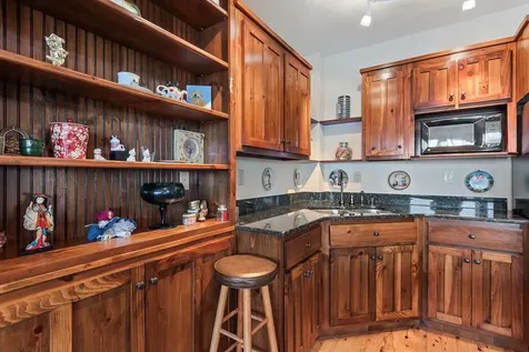 1530 Mason Way Brasstown NC 28902