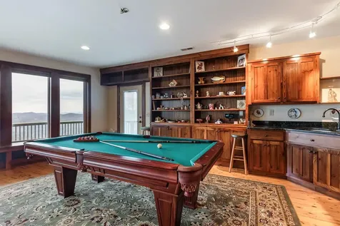 1530 Mason Way Brasstown NC 28902