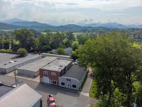 6 Sanderson Street Hayesville NC 28904