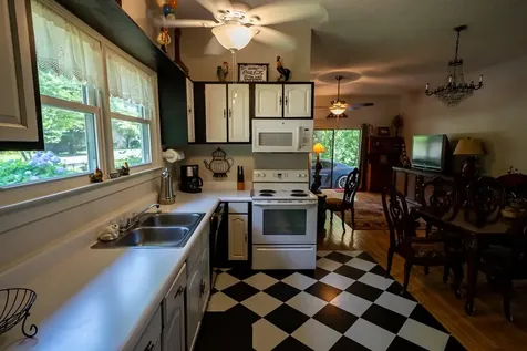 14 Chalet Village Robbinsville NC 28771