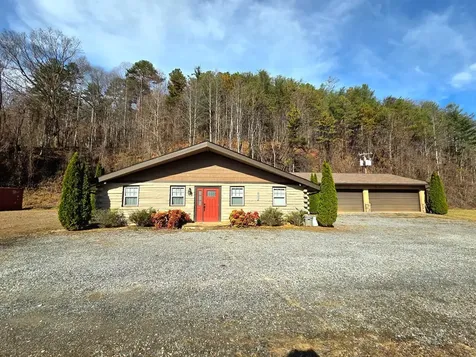 6785 Airport Road Andrews NC 28901