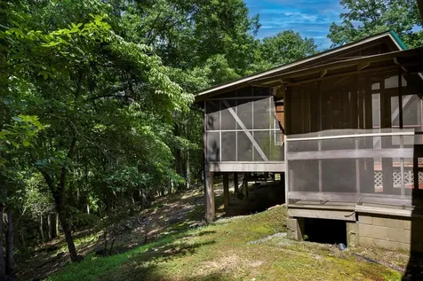 263 Wells Road Brasstown NC 28902
