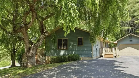41 Little Brook Terrace Hayesville NC 28904