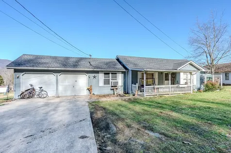 385 Aquone Andrews NC 28901