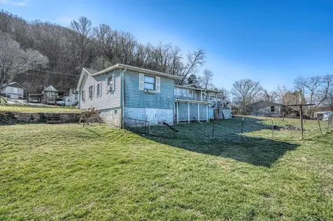 385 Aquone Andrews NC 28901