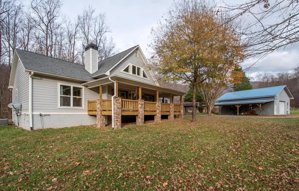 11509 Hwy 64 E Hayesville NC 28904