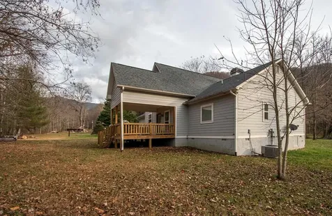 11509 Hwy 64 E Hayesville NC 28904