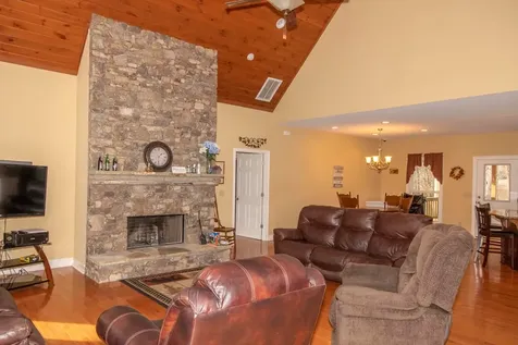 11509 Hwy 64 E Hayesville NC 28904
