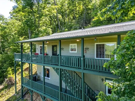 81 Trinity Drive Murphy NC 28906