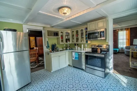 215 Bristol Avenue Andrews NC 28901