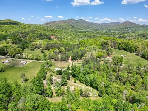 1059 Pleasant Hill Road Murphy NC 28906