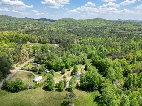 1059 Pleasant Hill Road Murphy NC 28906