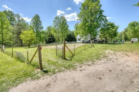 1059 Pleasant Hill Road Murphy NC 28906