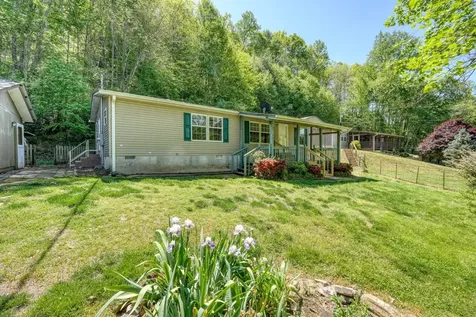 832 Canyon Road Marble NC 28905