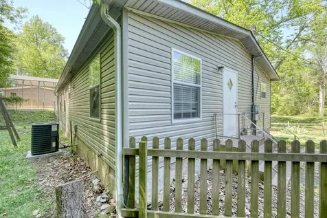 832 Canyon Road Marble NC 28905