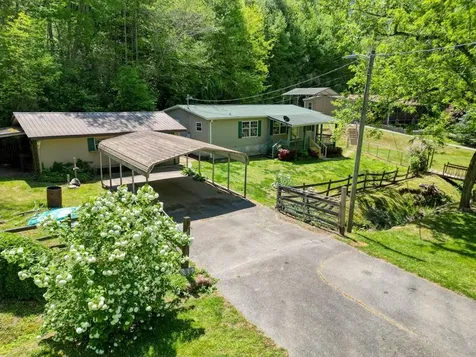 832 Canyon Road Marble NC 28905