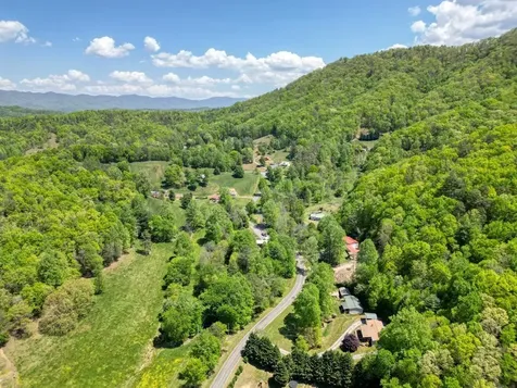832 Canyon Road Marble NC 28905