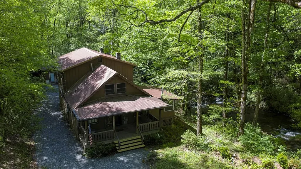 4700 W Buffalo Road Robbinsville NC 28771